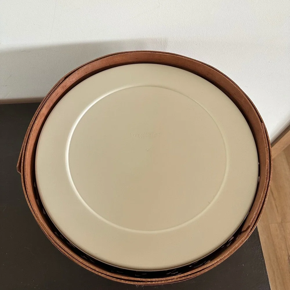 Longaberger Round Woven Basket Wood Lid Salad Bowl & Lid 40454 Entertaining